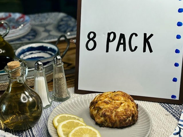 8 Pack Pappas Crab Cakes (8oz)